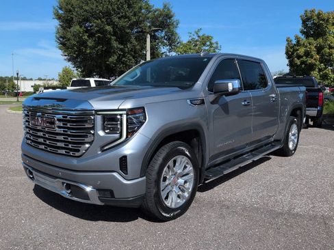 Used 2024 GMC Sierra 1500 Denali w/ Technology Package AWD/4WD image 2