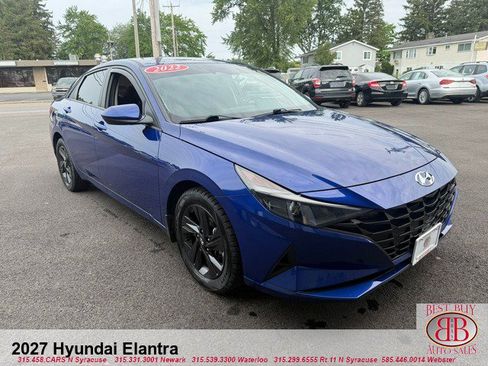 Used 2022 Hyundai Elantra SEL w/ Convenience Package FWD image 1