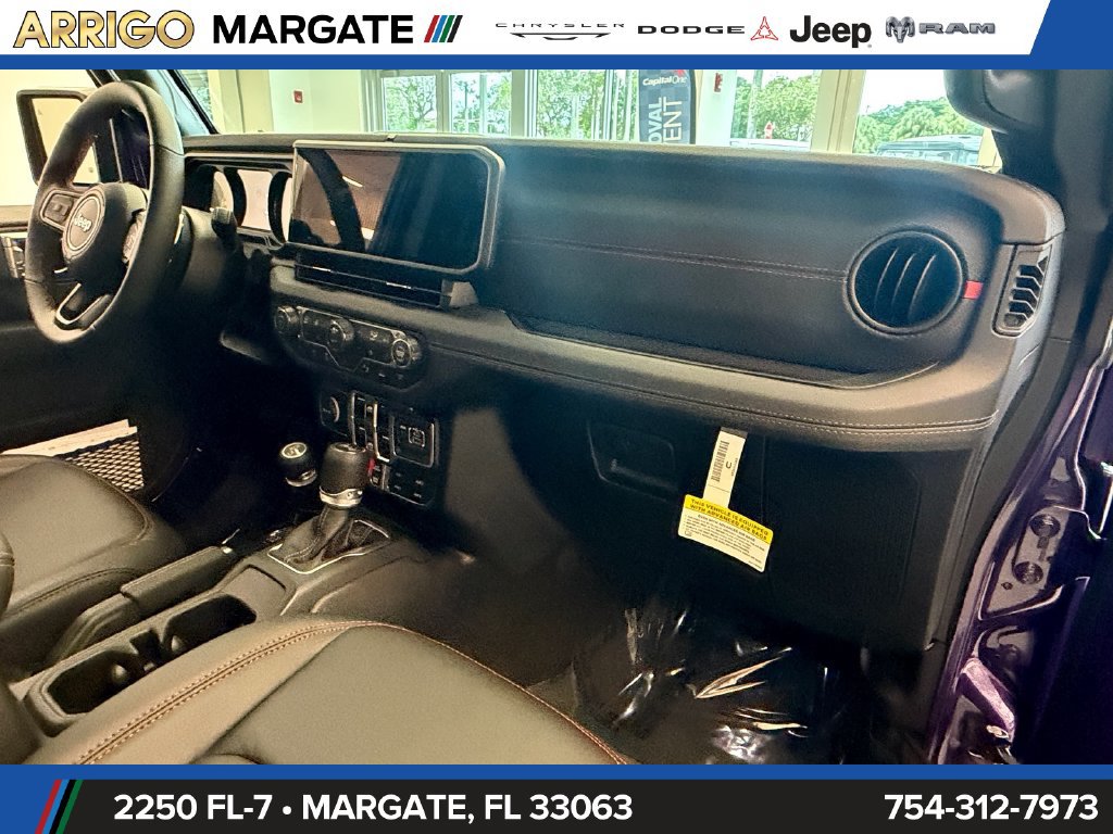 Used 2026 Jeep Wrangler Unlimited Rubicon 392 w/ Quick Order Package 27X Moab AWD/4WD image 19