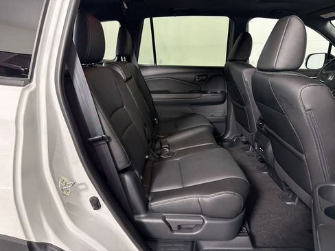 Used 2024 Honda Passport EX-L image 29