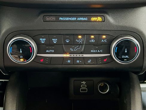 Used 2024 Ford Escape ST-Line AWD/4WD image 11