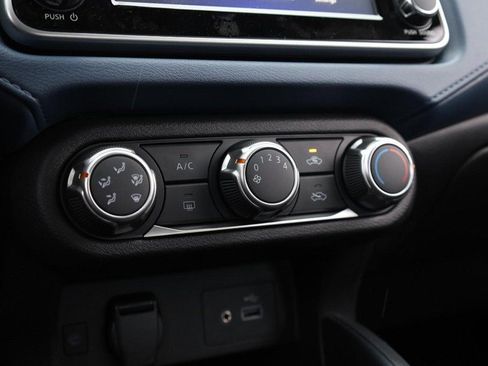 New 2025 Nissan Versa SV w/ Trunk Package image 13