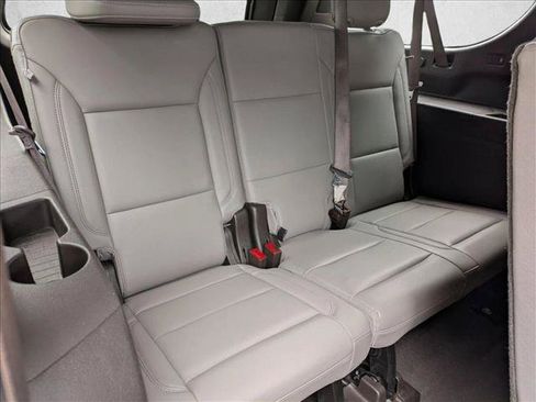 Used 2021 Chevrolet Suburban Z71 w/ Z71 Signature Package AWD/4WD image 21