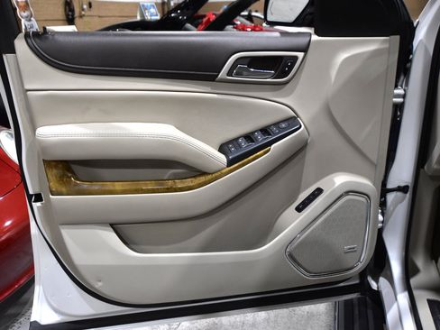 Used 2017 GMC Yukon Denali w/ Open Road Package image 15