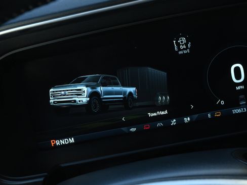 Used 2025 Ford F250 Platinum image 41