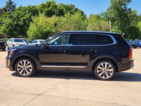 Used 2022 Kia Telluride EX w/ EX Premium Package AWD/4WD image 4