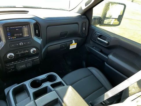 Used 2024 GMC Sierra 3500 Pro image 14