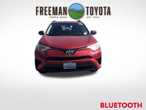 Used 2016 Toyota RAV4 LE FWD image 3