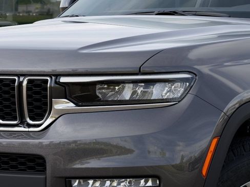 New 2025 Jeep Grand Cherokee L Limited w/ Luxury Tech Group II AWD/4WD image 11