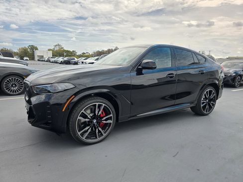 New 2026 BMW X6 M60i w/ Executive Package image 7