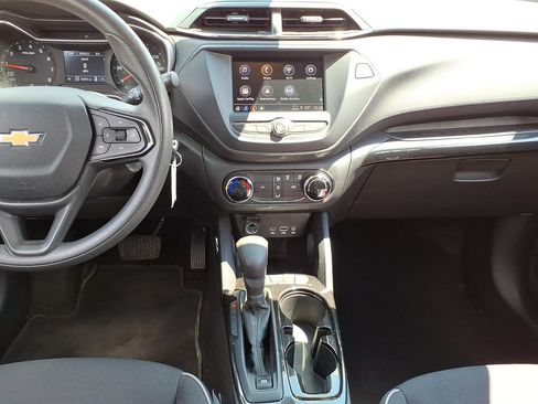 Used 2023 Chevrolet TrailBlazer LS AWD/4WD image 12