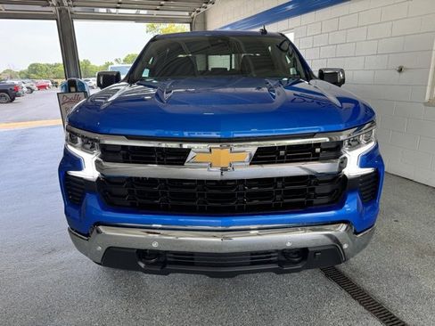 New 2025 Chevrolet Silverado 1500 LT image 3