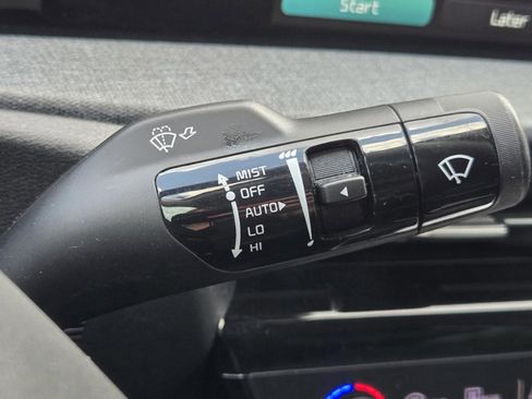 Used 2022 Kia EV6 Wind image 44