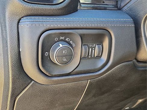 Used 2023 RAM 2500 Limited image 27