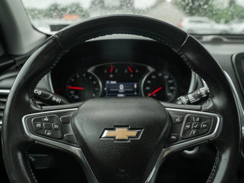 Used 2019 Chevrolet Equinox LT FWD image 17