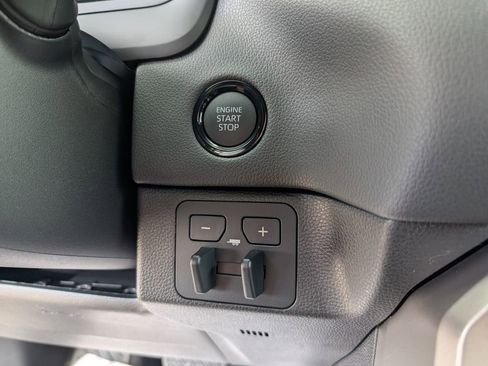 New 2026 Toyota Tundra Limited AWD/4WD image 18