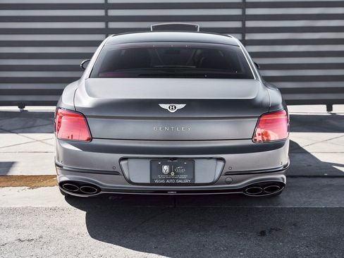 Used 2023 Bentley Flying Spur V8 image 16