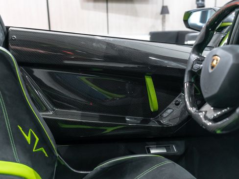 Used 2016 Lamborghini Aventador LP 750-4 Superveloce AWD/4WD image 33