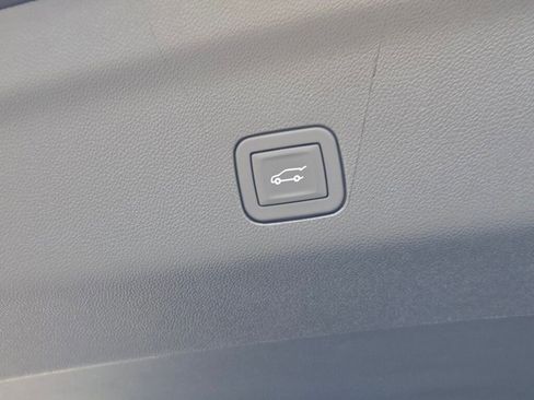 New 2026 GMC Yukon XL Denali w/ Sun & Power Step Package image 18