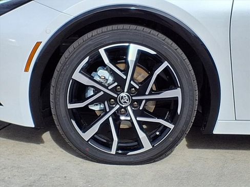 New 2026 Toyota Prius Plug-In Hybrid image 10