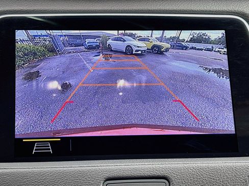 Used 2019 Cadillac XT4 Sport w/ Cold Weather Package AWD/4WD image 13