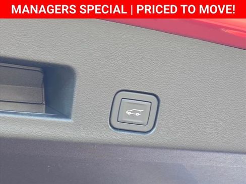 New 2026 Chevrolet Traverse LT image 30