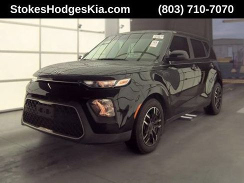 Used 2022 Kia Soul LX FWD image 1