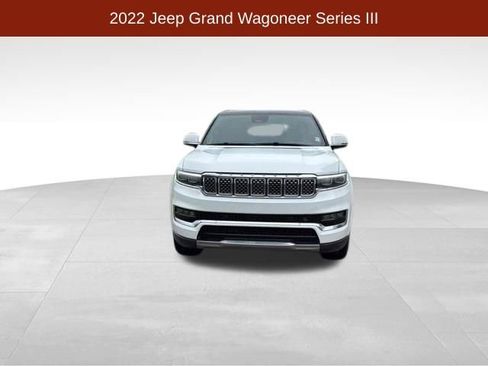 Used 2022 Jeep Grand Wagoneer Series III w/ Flexible Seating Group AWD/4WD image 2