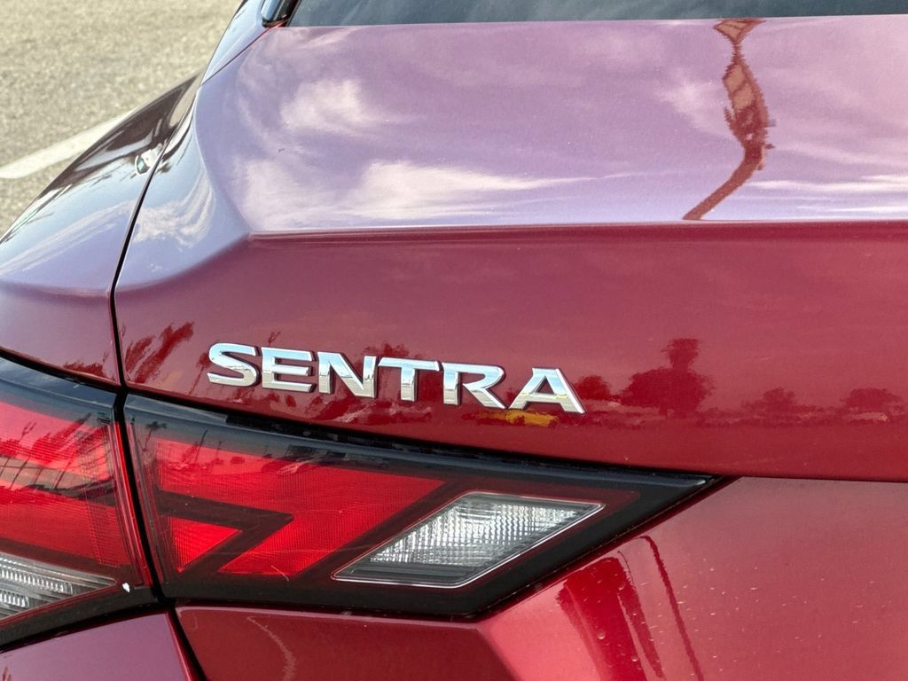 Used 2025 Nissan Sentra SV w/ SV Premium Package FWD image 32