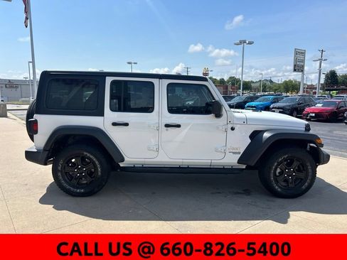 Used 2019 Jeep Wrangler Unlimited Sport S AWD/4WD image 4