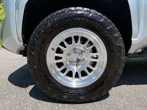 Used 2024 Toyota Tacoma SR image 10