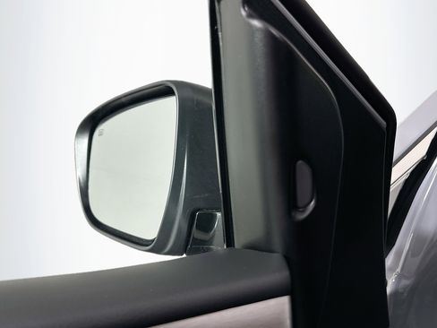 Used 2024 Nissan Murano SV w/ SV Midnight Edition Package image 15