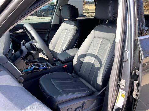 Used 2024 Audi Q5 Premium image 7