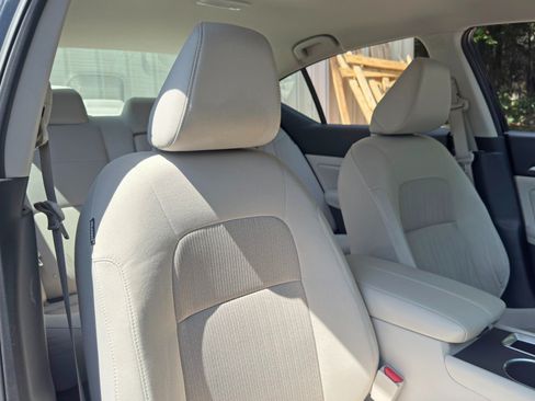 Used 2022 Nissan Altima 2.5 SV FWD image 31