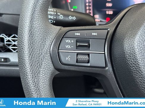 Used 2025 Honda Accord LX image 27