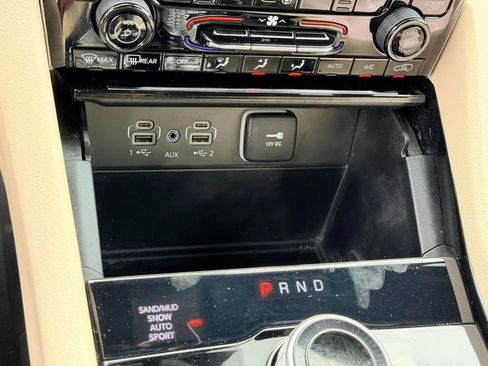 Used 2023 Jeep Grand Cherokee L Limited image 6