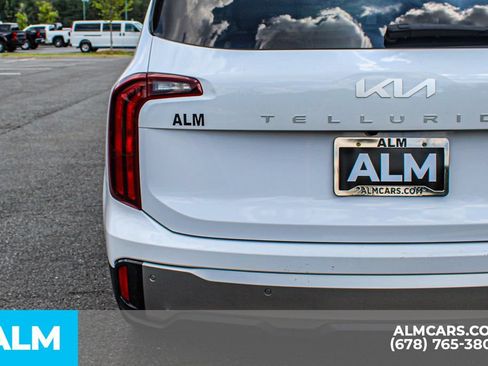 Used 2025 Kia Telluride S FWD image 12
