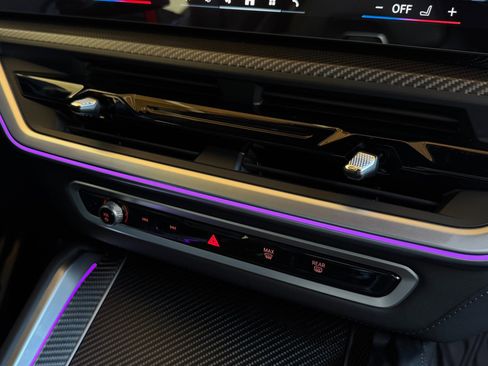 Used 2024 BMW XM image 31