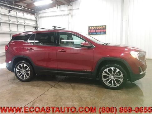 Used 2019 GMC Terrain SLT w/ Preferred Package image 2