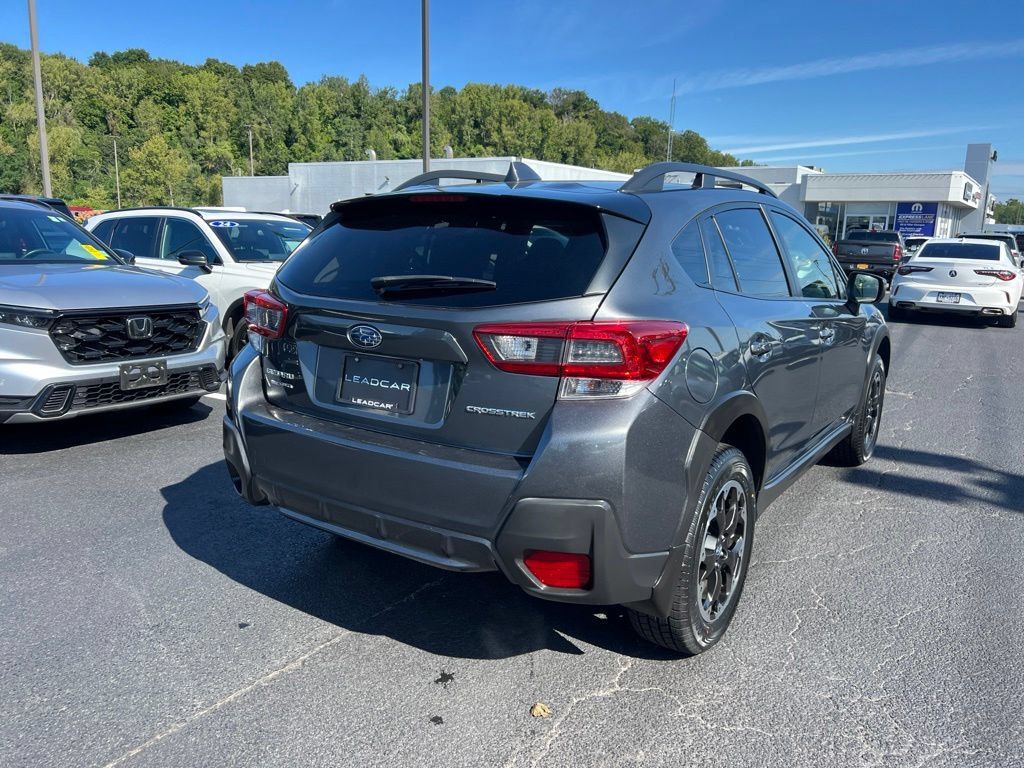 Used 2023 Subaru Crosstrek 2.0i Premium AWD/4WD image 5