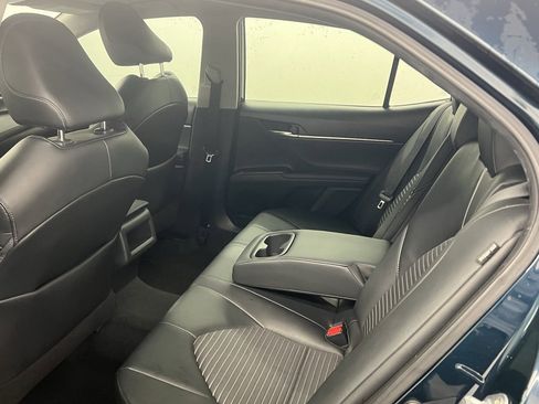 Used 2021 Toyota Camry SE w/ Carpet Mat Package (TMS) image 9