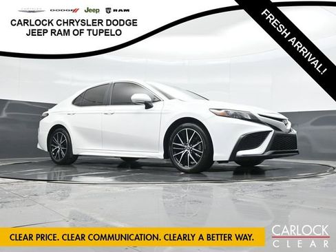 Used 2023 Toyota Camry SE image 44
