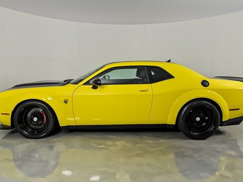 Used 2022 Dodge Challenger SRT Hellcat Redeye RWD image 7