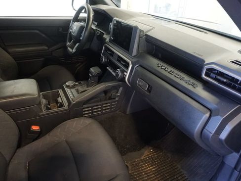 Used 2024 Toyota Tacoma SR AWD/4WD image 20