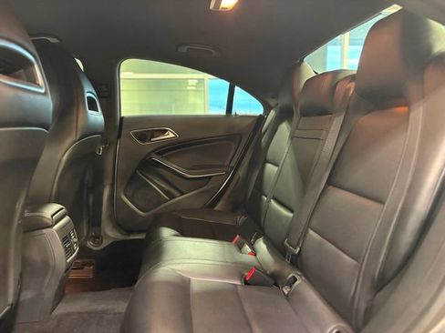 Used 2015 Mercedes-Benz CLA 250 4MATIC image 23
