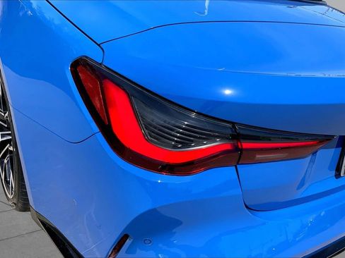 Used 2022 BMW M4 xDrive Competition w/ M Carbon Exterior Package AWD/4WD image 27