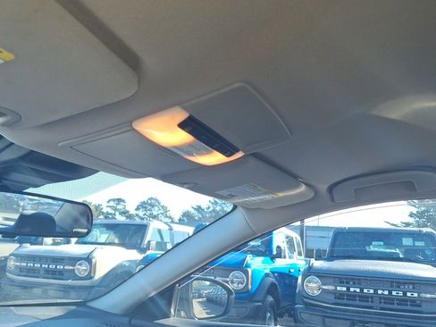 Used 2024 Nissan Altima 2.5 SV image 13