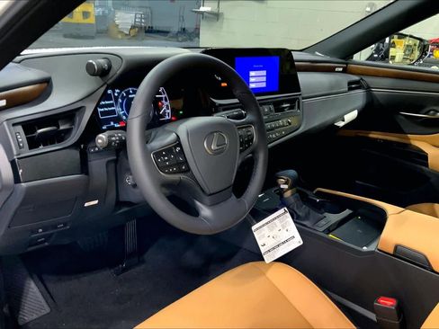 New 2025 Lexus ES 350 w/ Premium Package image 8