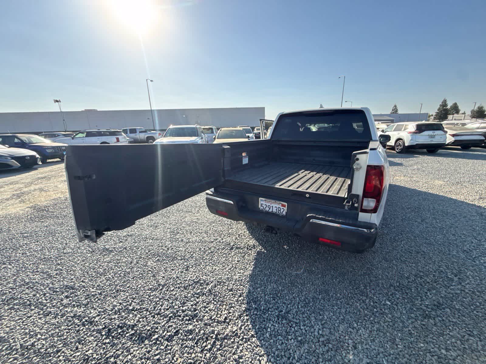 Used 2017 Honda Ridgeline RTL image 15