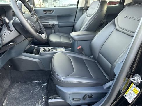 New 2026 Ford Maverick Lariat w/ Black Appearance Package image 17